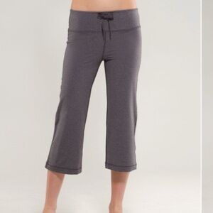 Lululemon relaxed for crop pants II 8